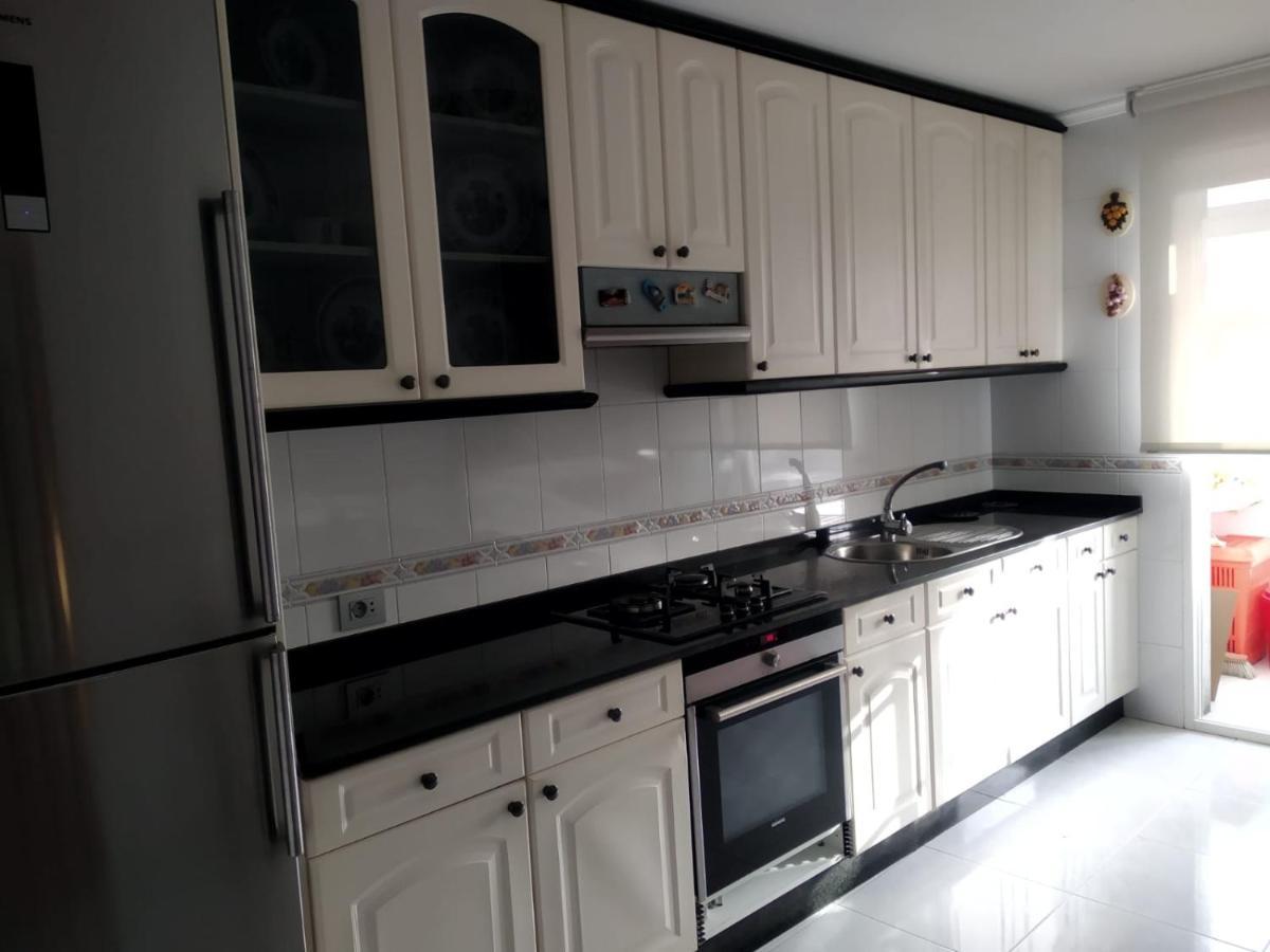 Amplio apartamento en Illa de Arousa, próximo a la playa Exterior foto